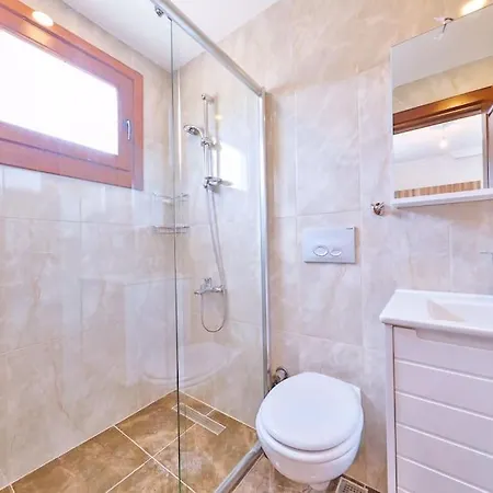 Villa Almond 1