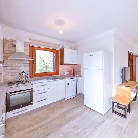 Villa Almond 1 *